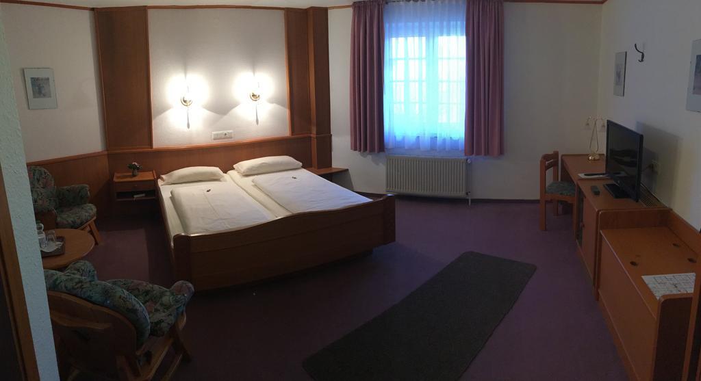 Hotel Zur Buche Bockhorn  Bagian luar foto